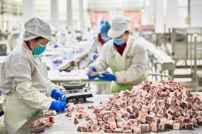 欣浩翔食品有限公司开发多样化牛肉产品。